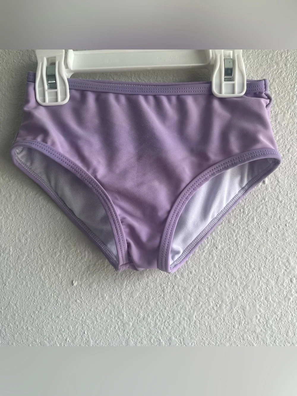 RuffleButts scallop hem long sleeve girls’ rash guard 2-piece swimsuit wisteria